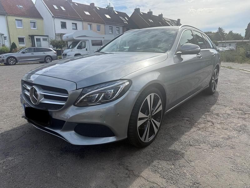 Silber Gebraucht 2014 Mercedes C220 Avantgarde Kombi | 14.990 € (Fairer Preis) - Bild 1/4