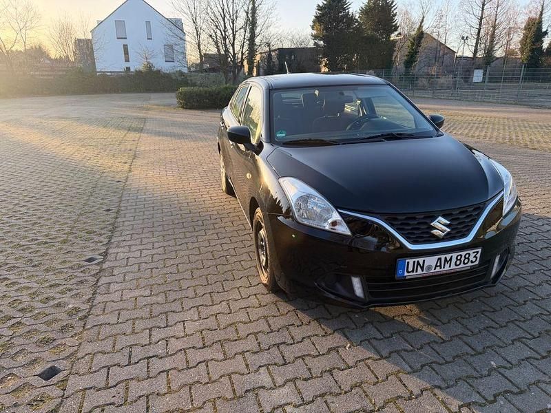 Gebraucht Suzuki Baleno 90 PS (66 kW) 2019 Schwarz Kleinwagen