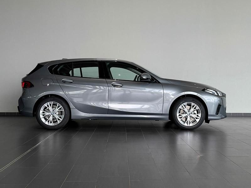 Neu BMW 120 Performance 170 PS (125 kW) 2025 Grau Kleinwagen
