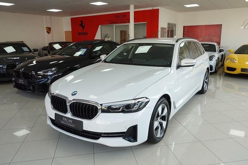 Gebraucht BMW 520 190 PS (139 kW) 2023 Weiß Limousine