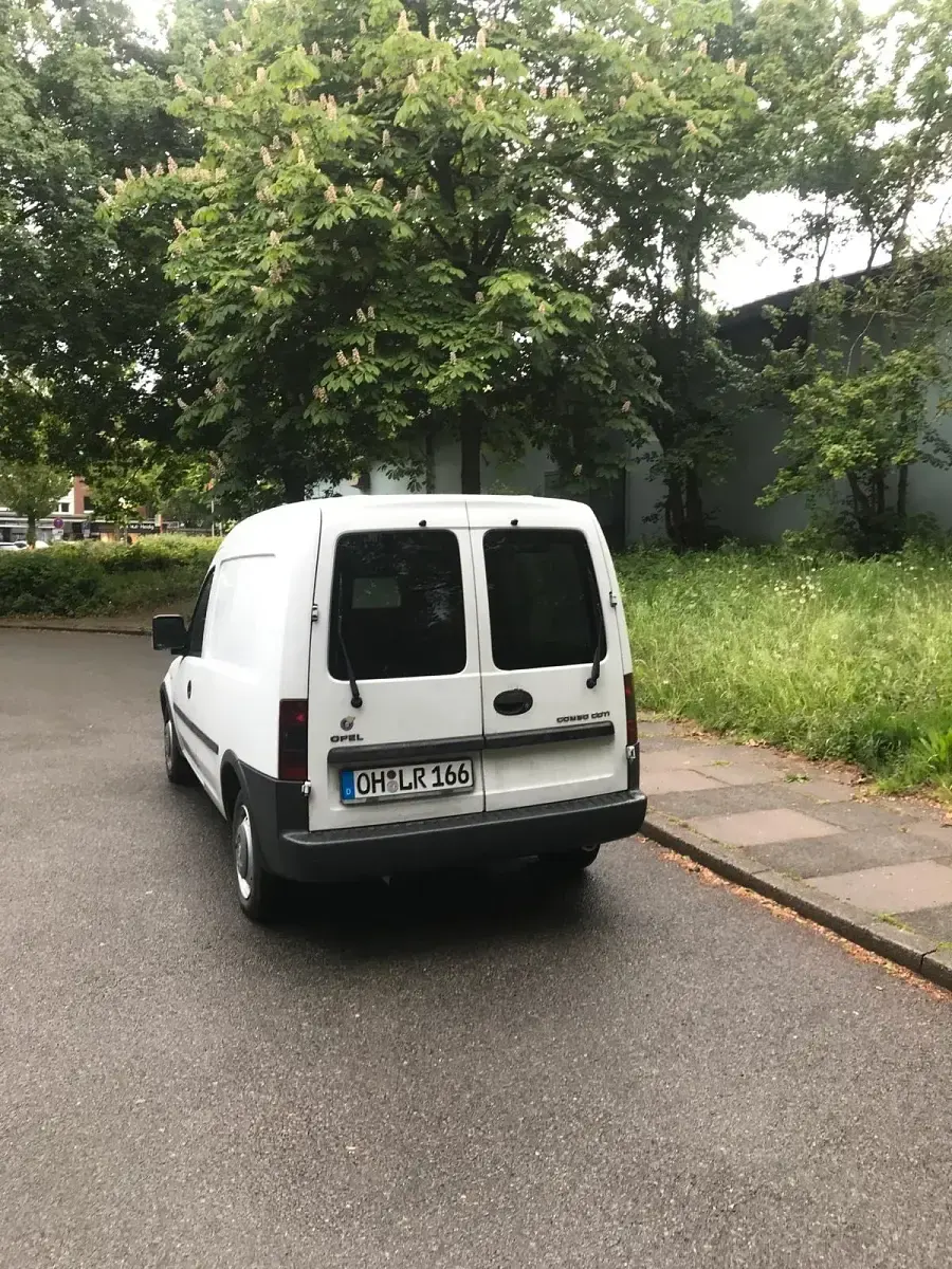 Gebraucht Opel Combo 105 PS (77 kW) 2008 Weiß Van / Kleinbus