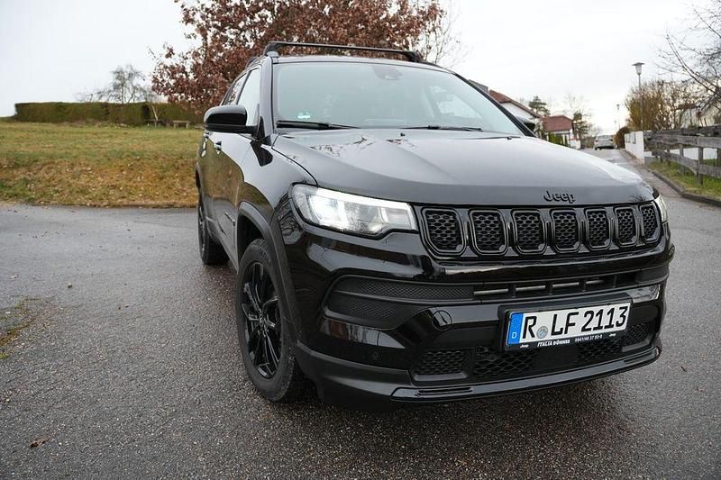 Gebraucht Jeep Compass Night Eagle 131 PS (96 kW) 2022 Schwarz SUV