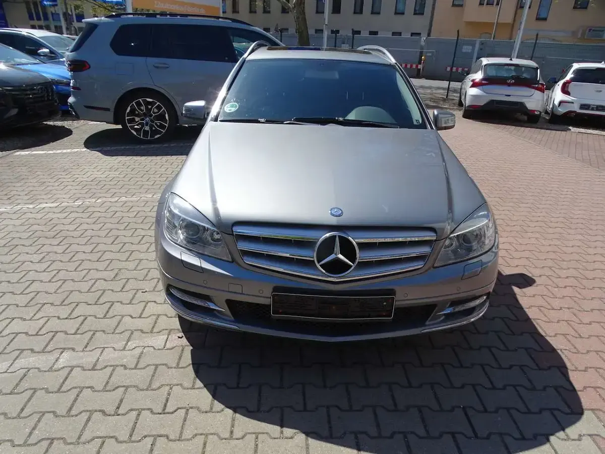 Second-hand Mercedes C200 Avantgarde 184 CP (135 kW) 2011 Gri Break