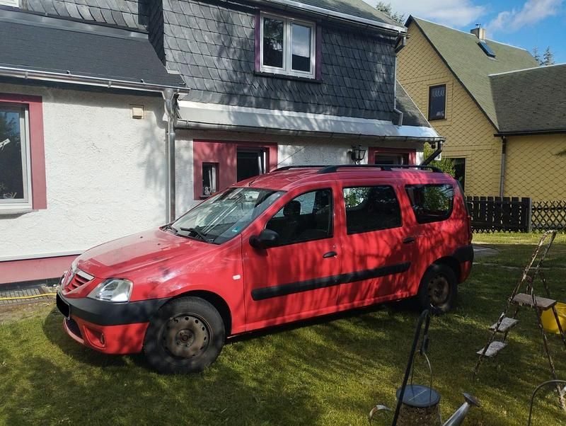 Rot Gebraucht 2008 Dacia Logan MCV Lauréate Kombi | 1.000 € (Superpreis) - Bild 1/4