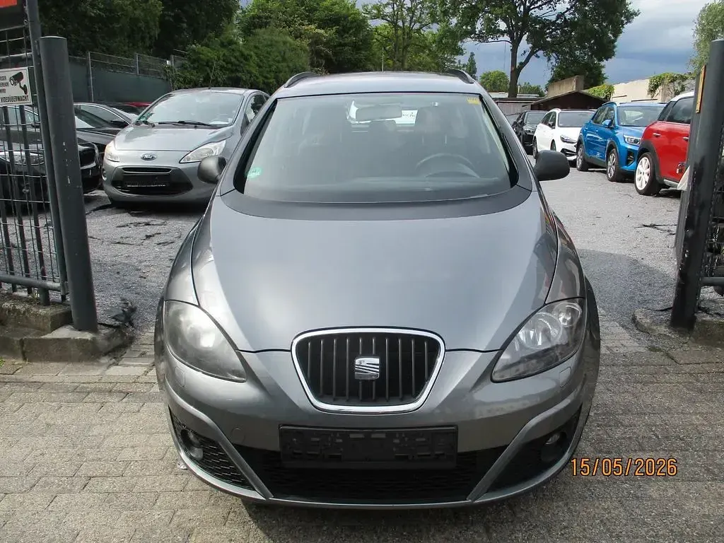 Gebraucht Seat Altea XL Copa 105 PS (77 kW) 2012 Grau Van / Kleinbus