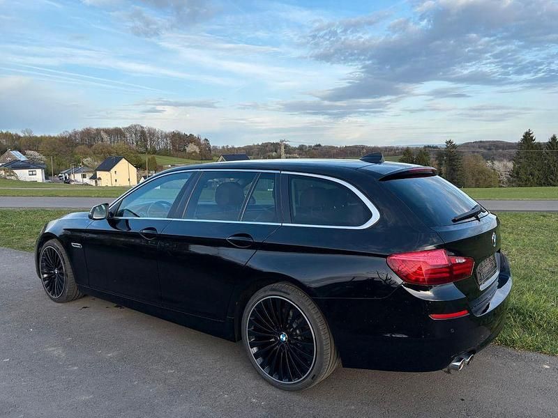 Gebraucht BMW 530 258 PS (189 kW) 2014 Schwarz Kombi