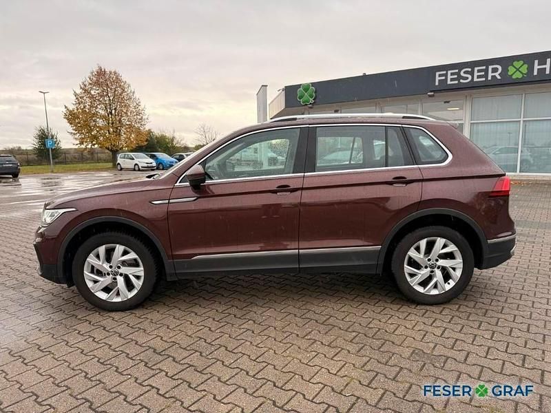 Gebraucht VW Tiguan Elegance 190 PS (139 kW) 2022 Ginger brown metallic SUV