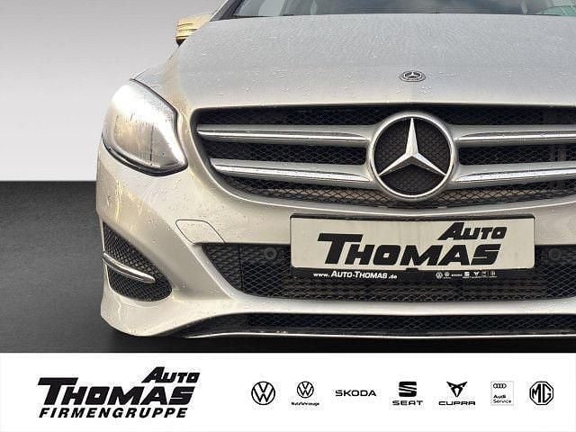 Gebraucht Mercedes B200 Edition 156 PS (114 kW) 2018 Silber Van / Kleinbus