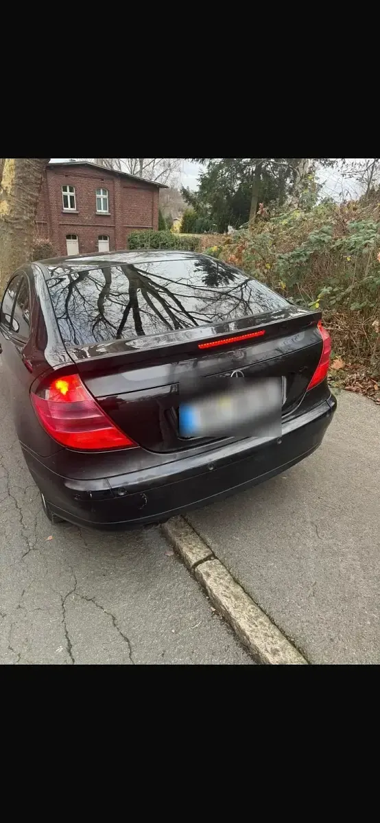 Gebraucht Mercedes C180 129 PS (94 kW) 2001 Schwarz Coupé