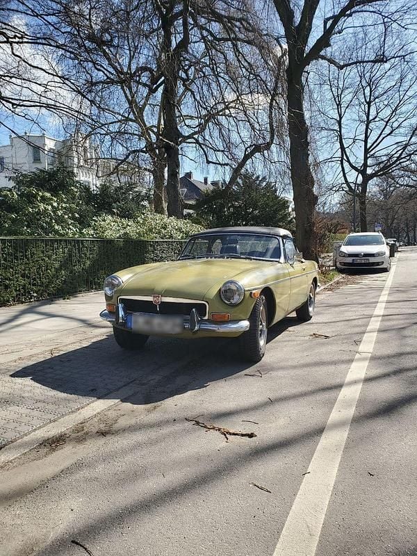 Gebraucht MG B 92 PS (67 kW) 1973 Gold Cabrio