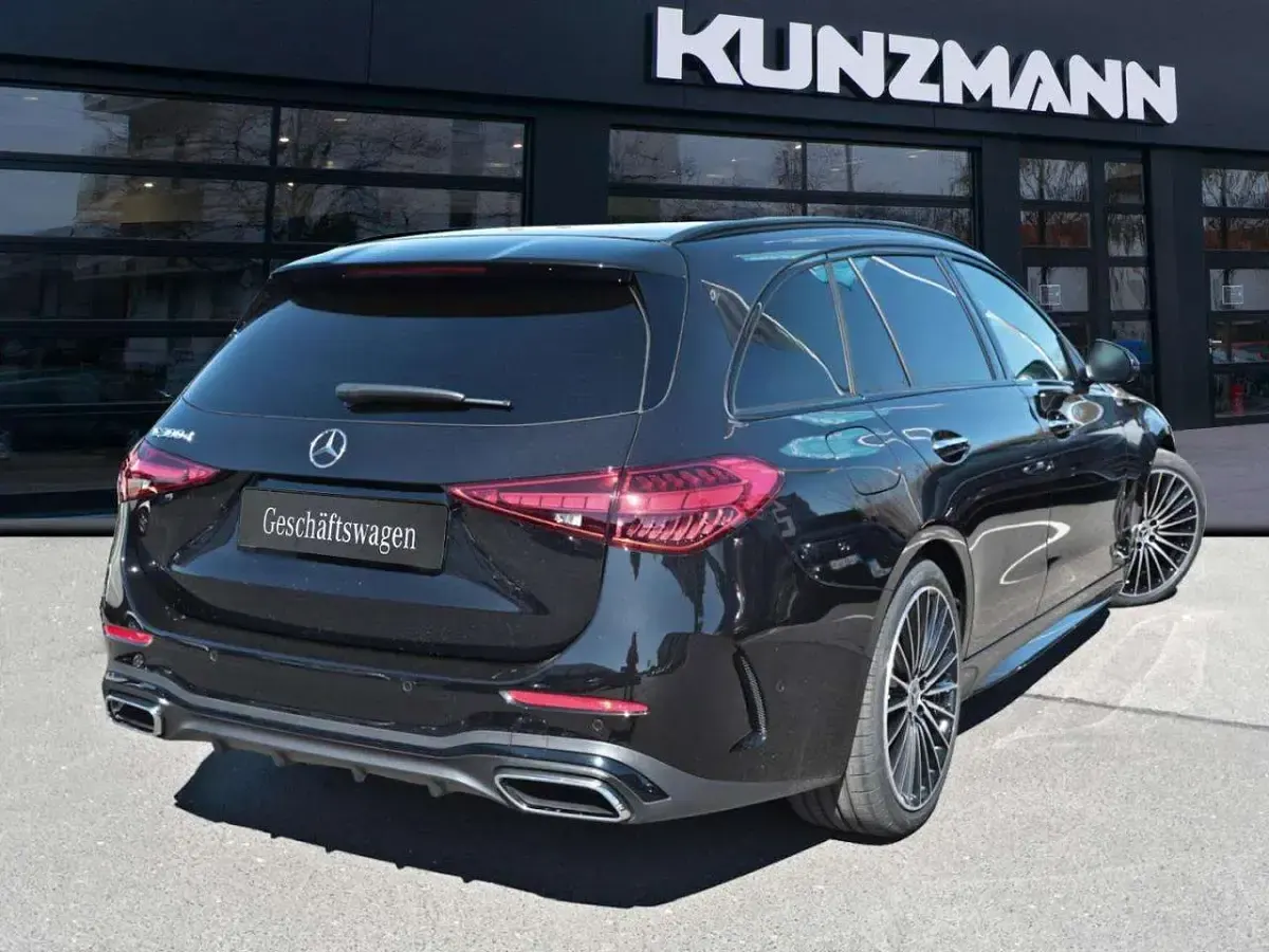 Gebraucht Mercedes C300 AMG 265 PS (194 kW) 2026 Obsidianschwarz metallic Kombi