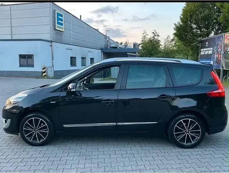 Gebraucht Renault Grand Scénic III Bose Edition 132 PS (97 kW) 2013 Schwarz Van / Kleinbus