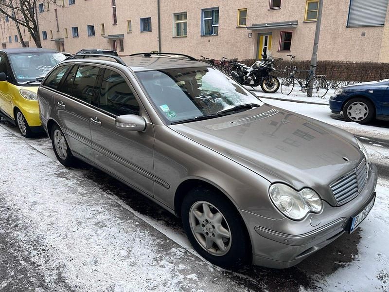 Beige Gebraucht 2003 Mercedes C180 Elegance Kombi | 4.999 € (Teuer) - Bild 1/4