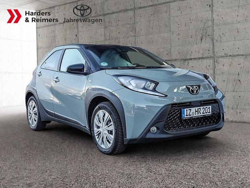 Gebraucht Toyota Aygo X 72 PS (52 kW) 2025 Grün SUV