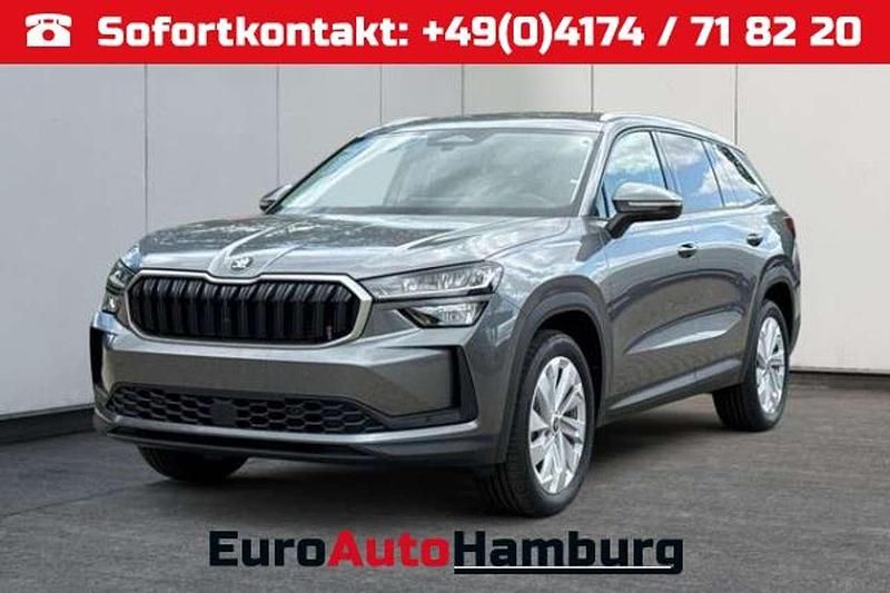 Graphitegrau metallic/grau Neu 2025 Skoda Kodiaq Selection SUV | 41.080 € (Guter Preis) - Bild 1/4