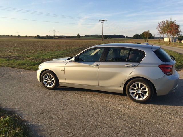 Gebraucht BMW 116 Efficient Dynamics 158 PS (116 kW) 2012 Silber metallic Kleinwagen