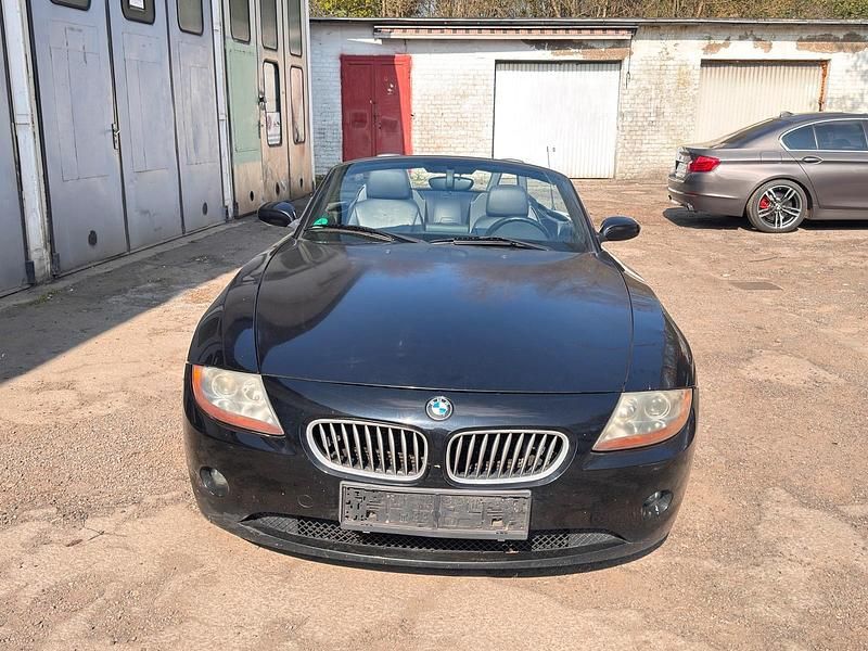 Gebraucht BMW Z4 231 PS (169 kW) 2003 Schwarz Cabrio