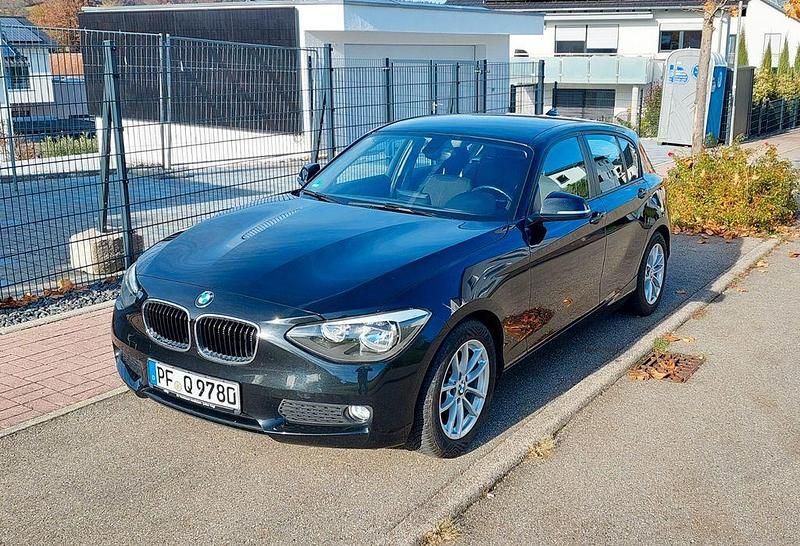 Schwarz Gebraucht 2013 BMW 116 Efficient Dynamics Kleinwagen | 8.500 € (Fairer Preis) - Bild 1/4