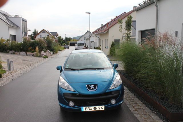 Gebraucht Peugeot 207 95 PS (69 kW) 2009 Blau Limousine