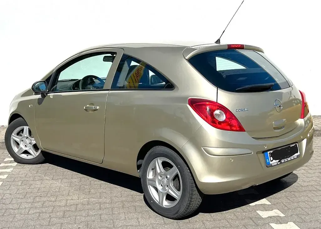 Gebraucht Opel Corsa 80 PS (58 kW) 2008 Gold Kleinwagen