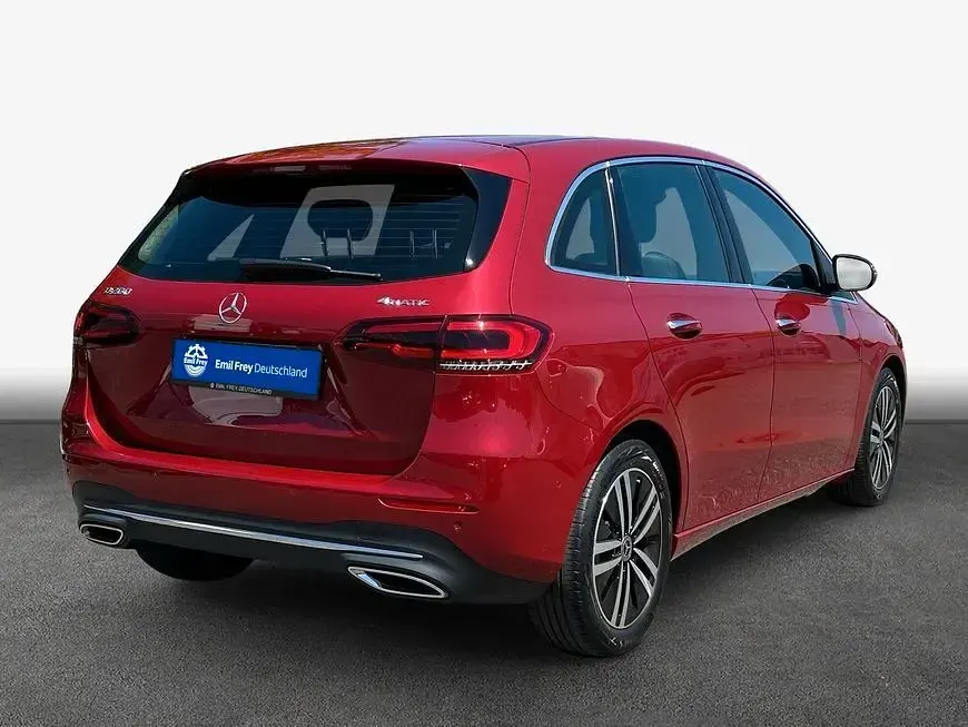 Gebraucht Mercedes B200 Progressive 163 PS (119 kW) 2022 Rot Kleinwagen