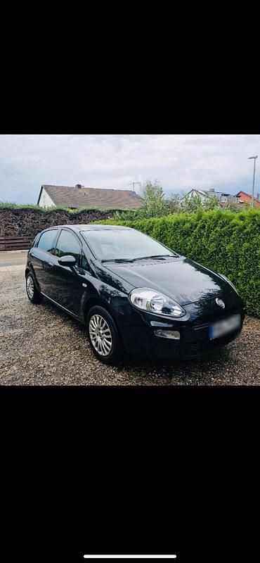 Schwarz Gebraucht 2014 Fiat Punto Kleinwagen | 2.850 € (Superpreis) - Bild 1/4