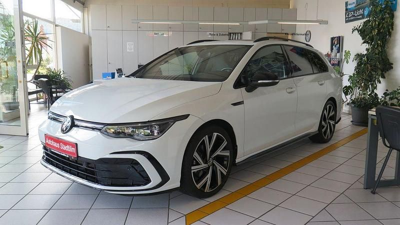 Weiß Gebraucht 2023 VW Golf VIII R-line Kombi | 27.900 € (Fairer Preis) - Bild 1/4