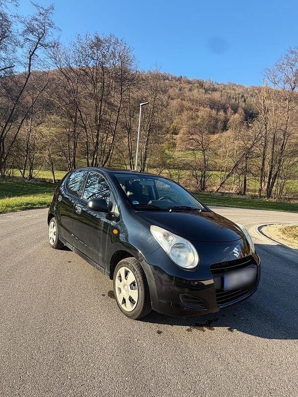 Gebraucht Suzuki Alto 68 PS (50 kW) 2011 Schwarz Kleinwagen