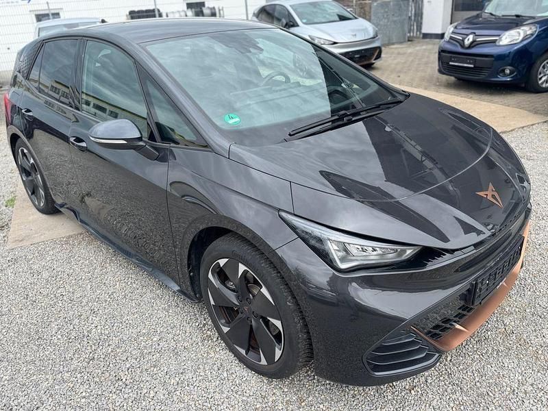 Grau Gebraucht 2023 Cupra Born Kleinwagen | 23.999 € (Guter Preis) - Bild 1/4