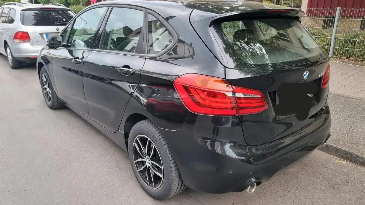 Gebraucht BMW 218 150 PS (110 kW) 2018 Schwarz Kombi