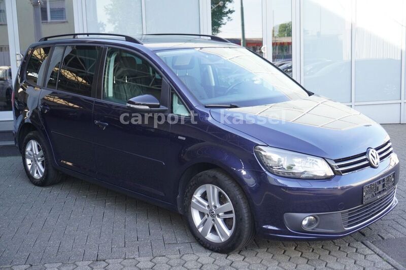 Blau Gebraucht 2012 VW Touran Comfortline Van / Kleinbus | 7.490 € (Fairer Preis) - Bild 1/4