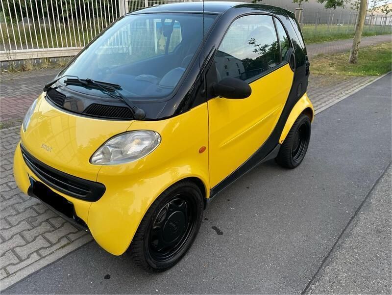 Gelb Gebraucht 2000 Smart ForTwo Coupé Kleinwagen | 1.000 € (Guter Preis) - Bild 1/4