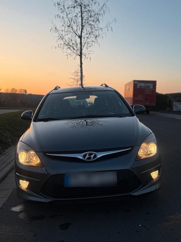 Gebraucht Hyundai i30 90 PS (66 kW) 2011 Kombi