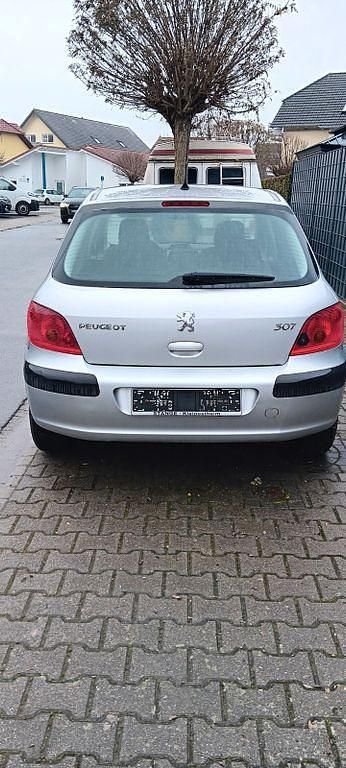 Silber Gebraucht 2004 Peugeot 307 Filou Limousine | 3.200 € - Bild 1/4