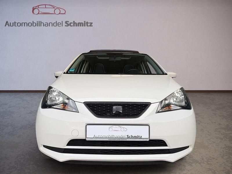Używany Seat Mii Chic 60 KM (44 kW) 2016 Biały Hatchback