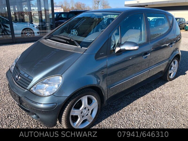 Blau Gebraucht 2004 Mercedes A190 Elegance Limousine | 5.350 € - Bild 1/4