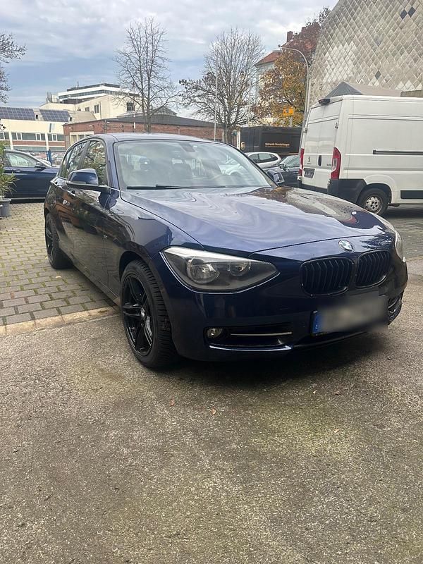 Blau Gebraucht 2012 BMW 120 Performance Kleinwagen | 7.800 € (Guter Preis) - Bild 1/4