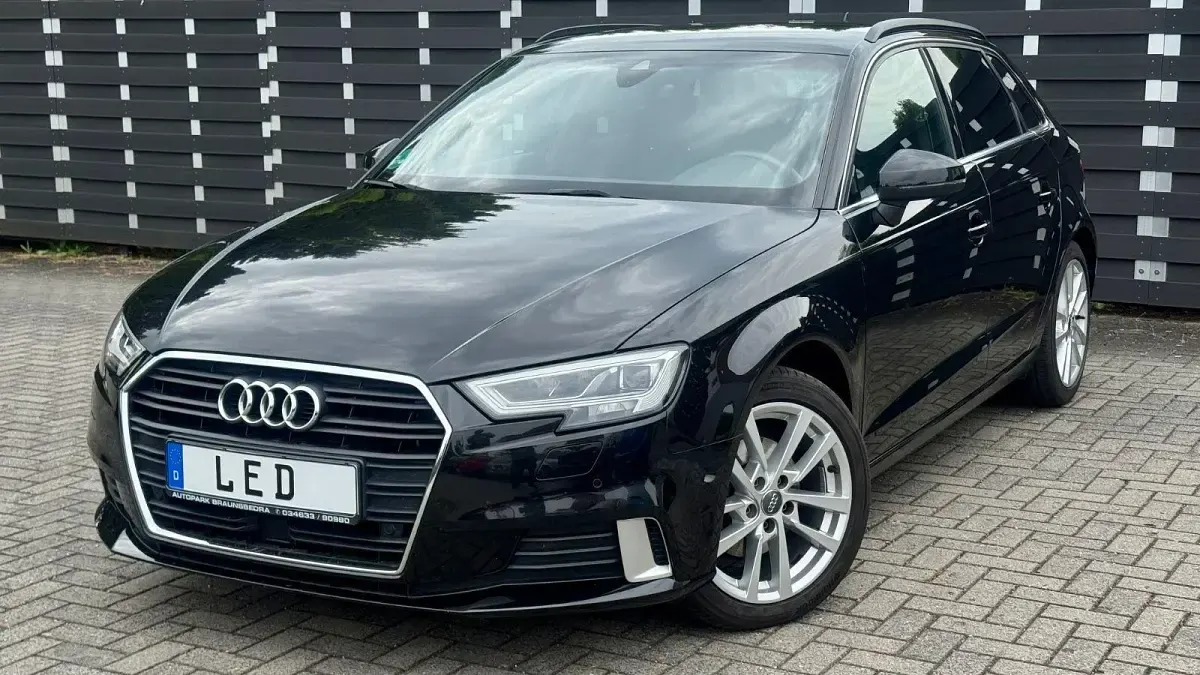 Gebraucht Audi A3 Sport 150 PS (110 kW) 2017 Schwarz Kombi