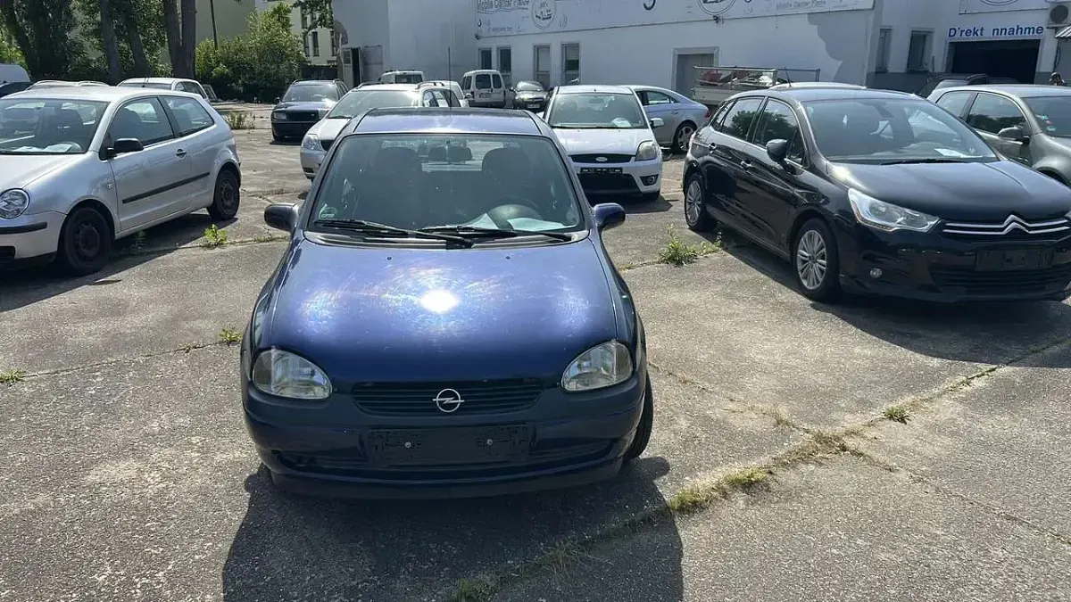 Gebraucht Opel Corsa Edition 65 PS (47 kW) 2000 Oceanblau Limousine
