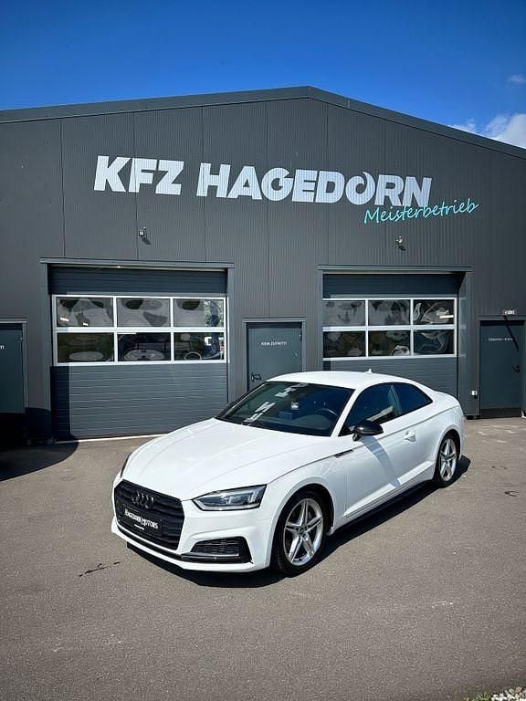 Weiß Gebraucht 2018 Audi A5 S-Line Coupé | 27.890 € (Fairer Preis) - Bild 1/4