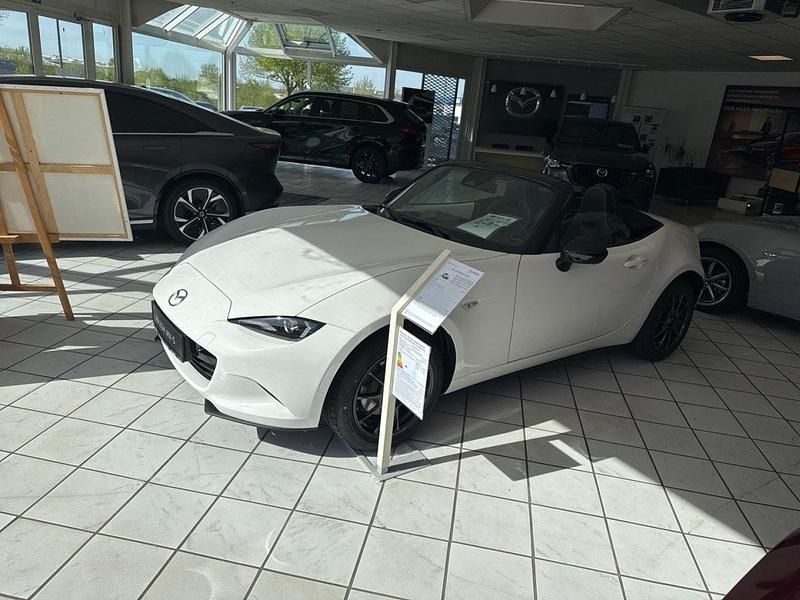 Neu Mazda MX5 Homura-Line 132 PS (97 kW) 2026 Arctic white Cabrio