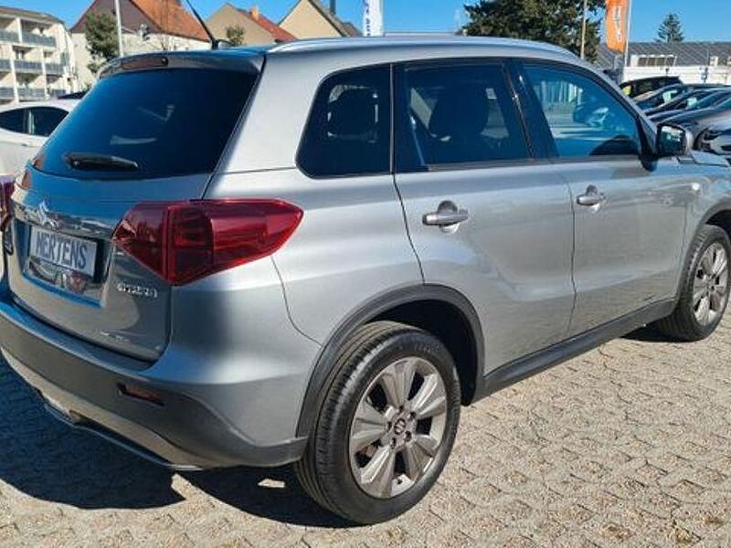 Gebraucht Suzuki Vitara Comfort 140 PS (102 kW) 2019 Grau SUV