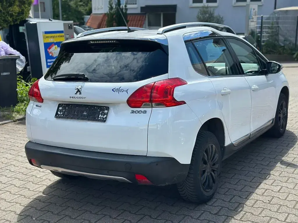 Second-hand Peugeot 2008 Allure 110 CP (80 kW) 2016 Alb SUV