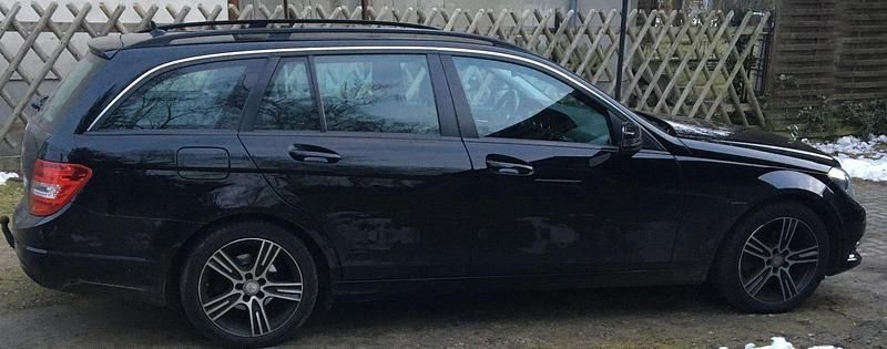 Schwarz Gebraucht 2014 Mercedes C200 Edition Kombi | 7.800 € (Fairer Preis) - Bild 1/4