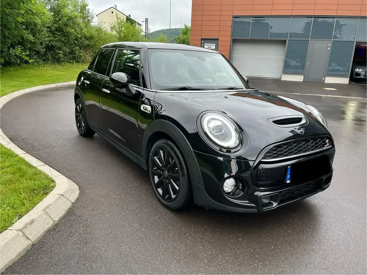 Gebraucht Mini Cooper S 192 PS (141 kW) 2019 Schwarz Kleinwagen