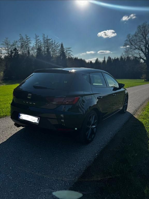 Gebraucht Seat Leon FR 150 PS (110 kW) 2019 Schwarz Limousine