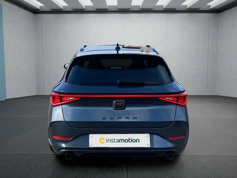 Używany Cupra Leon VZ 245 KM (180 kW) 2023 Szary Kombi