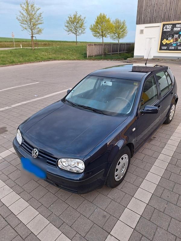 Gebraucht VW Golf IV 102 PS (75 kW) 2001 Blau Kleinwagen