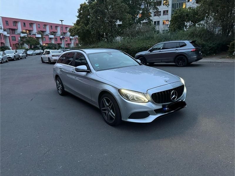 Gebraucht Mercedes C200 136 PS (100 kW) 2018 Silber Kombi