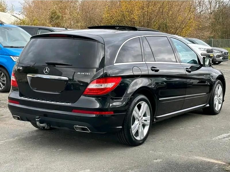 Gebraucht Mercedes R350 211 PS (155 kW) 2011 Schwarz Kombi